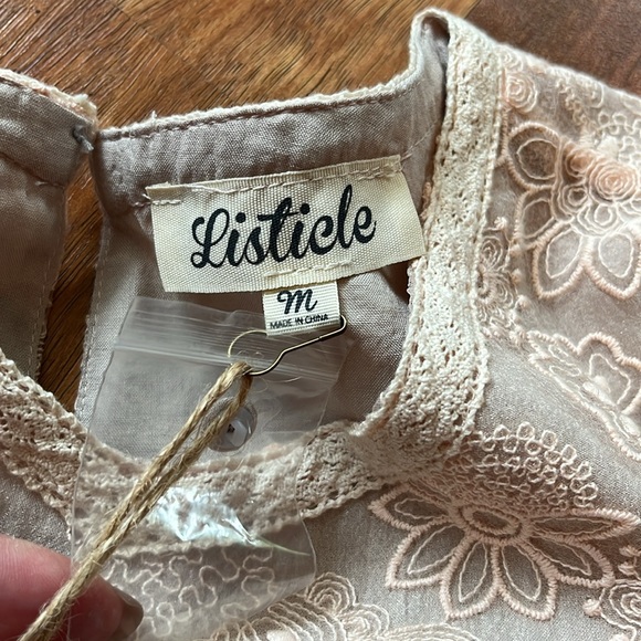 Brand new Listicle pale pink lace top - Picture 11 of 14